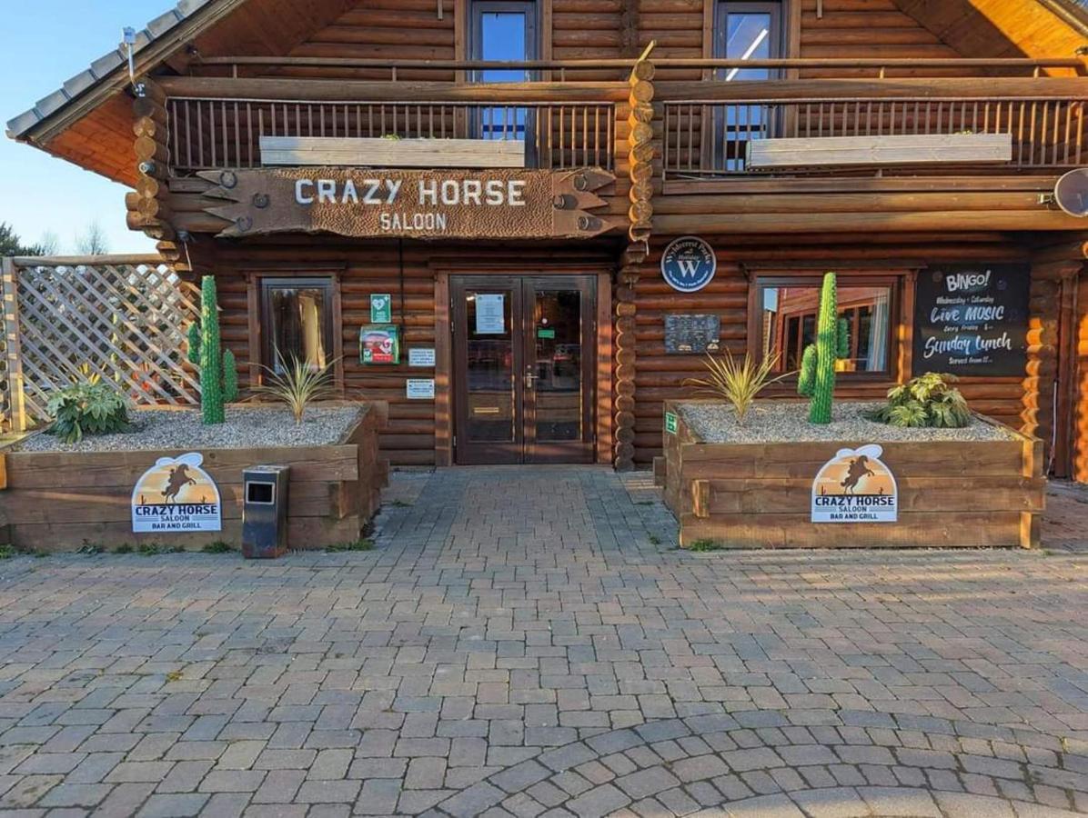 Apple Tree Lodge Hot Tub 3 Bedroom 2 Bars Морпет Екстериор снимка